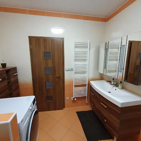Domek Cisarsky بيت للعطل Šluknov